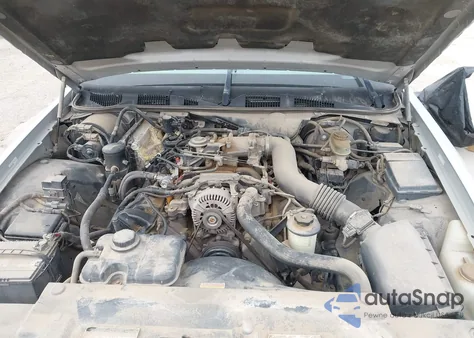 1998 Ford Crown Victoria from USA, damaged, VIN 2FAFP73W0WX112103